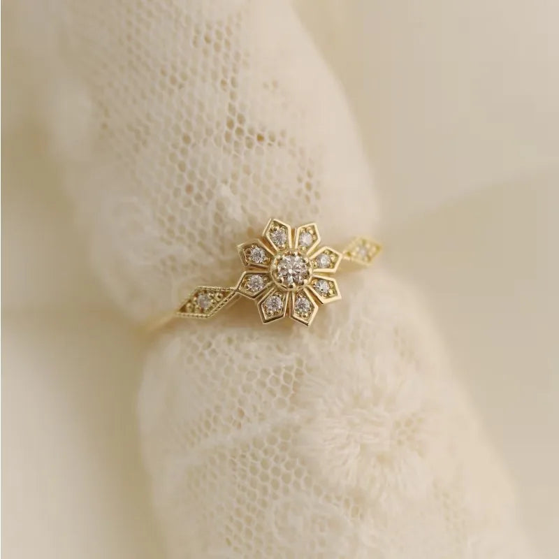 Ins new snowflake shape ring simple and fashionable sunflower women's accessories are all-matched temperament